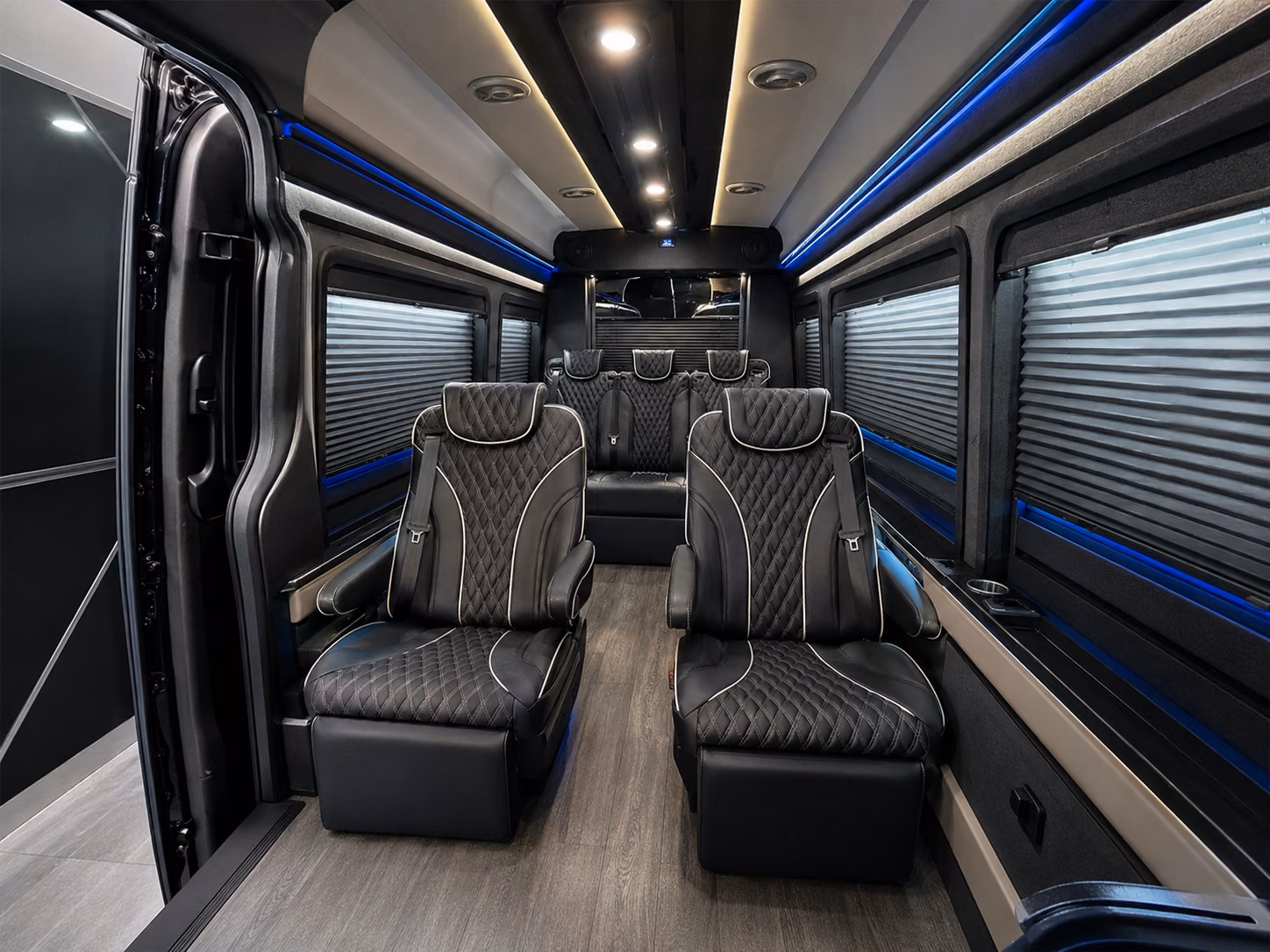 airport bus rentals from vancouver washington and the columbia river corridor