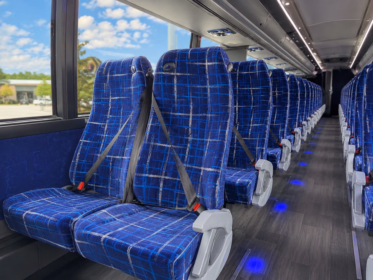 charter bus rentals for willamette valley wine tours on or 99w