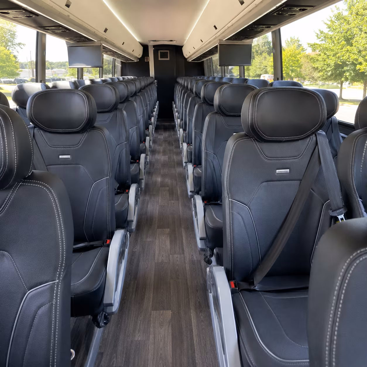 corporate wine tour charter buses to sokol blosser and stoller