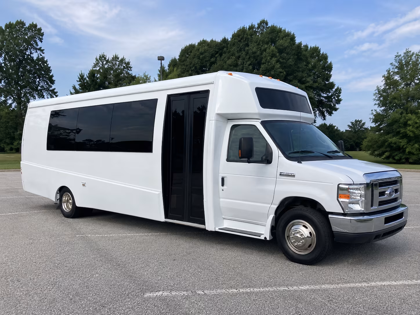 portland 18 passenger party bus